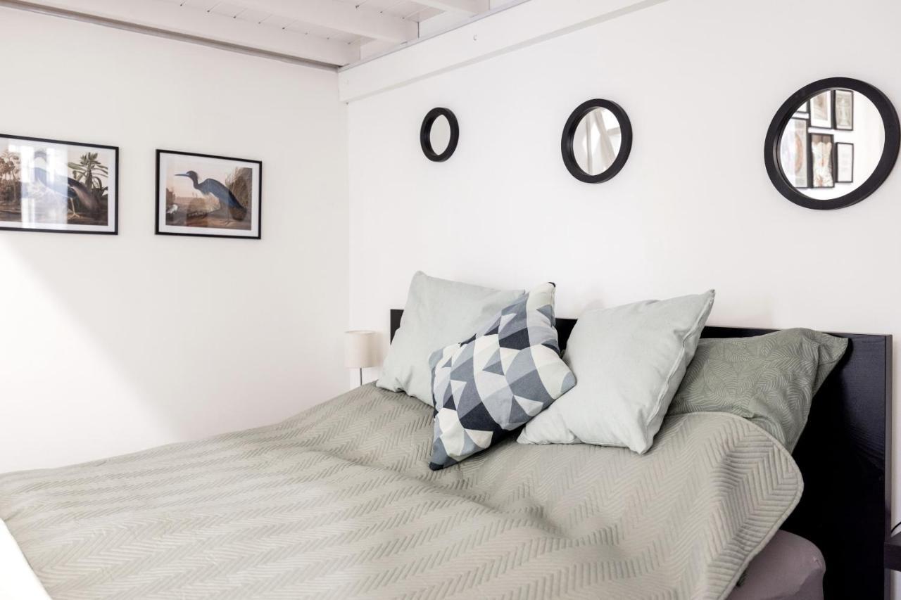 Charming Downtown Hideaway Steps From New York Cafe! Apartment Будапеща Екстериор снимка