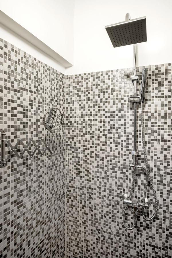 Charming Downtown Hideaway Steps From New York Cafe! Apartment Будапеща Екстериор снимка